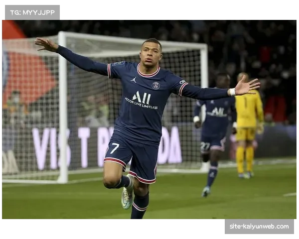 伯尔尼年轻人官宣：塞瓦内续约至2028年，重掌球队教鞭